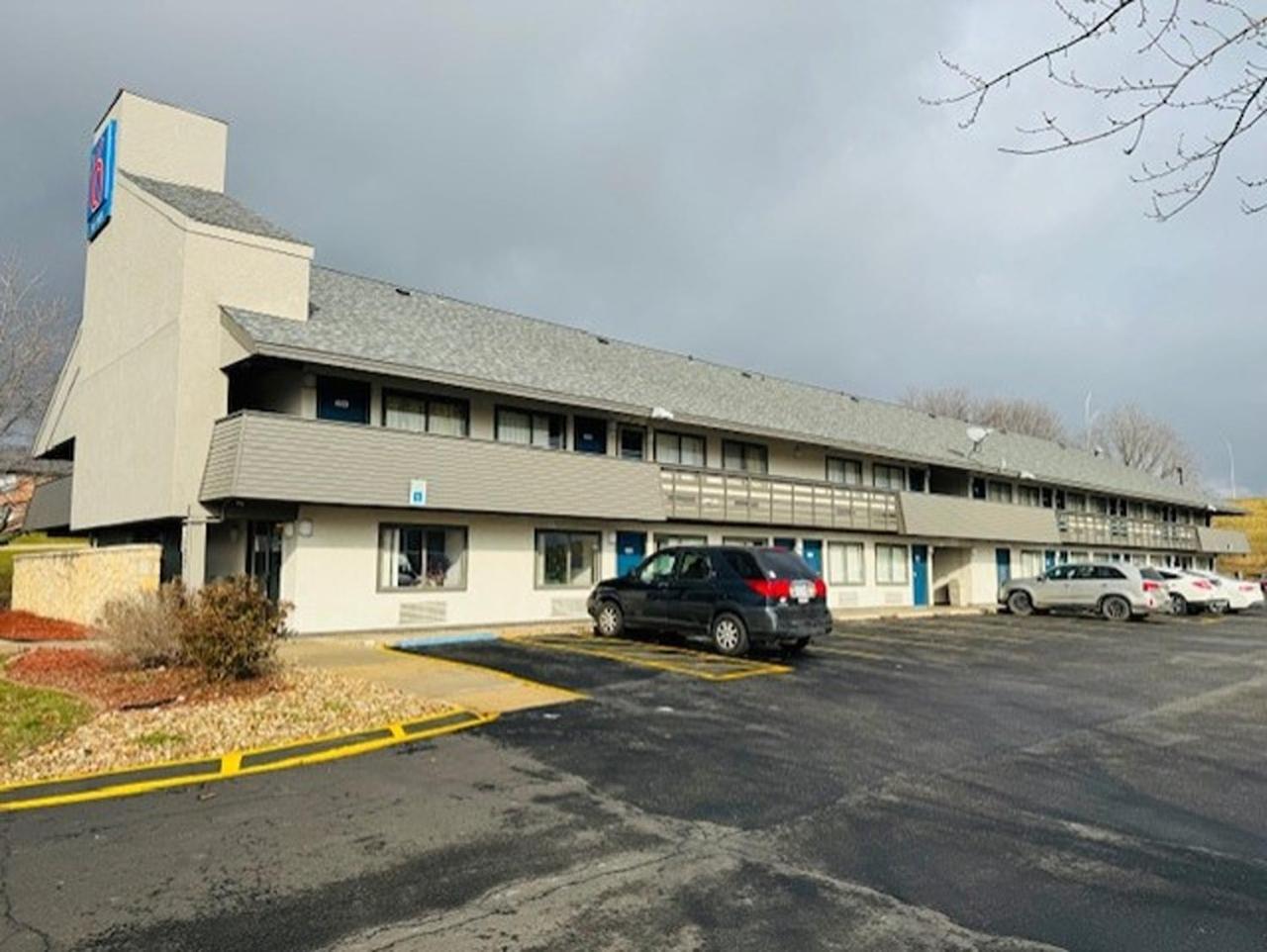 6-cedar Rapids, Ia Hotel 3*