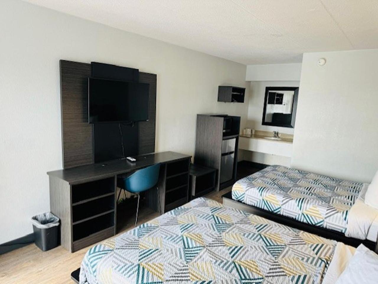 6-cedar Rapids, Ia 3*