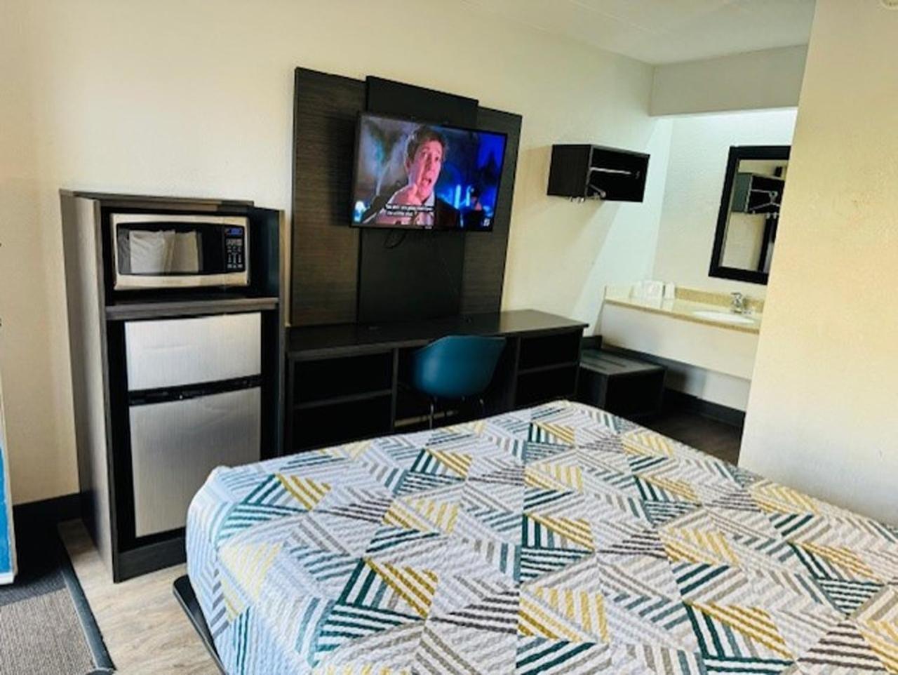 6-cedar Rapids, Ia 3*
