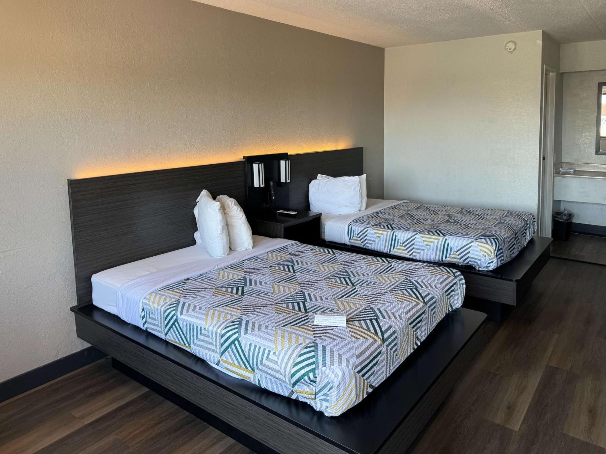 Hotel 6-cedar Rapids, Ia